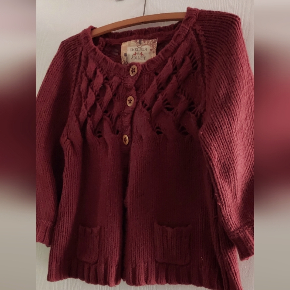 Adorable, Like New Chelsea & Violet Maroon Cardigan Sweater